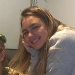 Meet your Posher, Stephanie